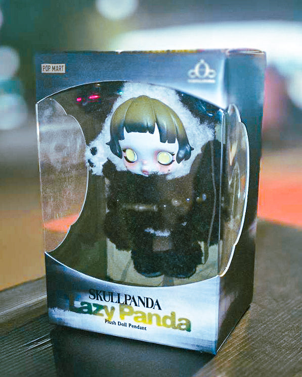 【POPMART/ポップマート】SKULLPANDA スカルパンダ Lazy Panda ぬいぐるみペンダント［単品］