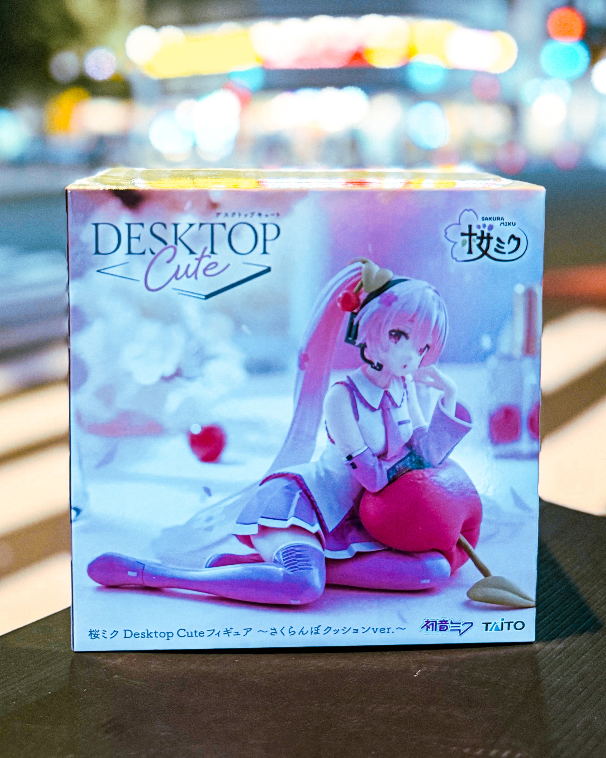 【TAITO PRIZE/タイトープライズ】初音ミク 桜ミク Desktop Cute フィギュア ～さくらんぼクッションver.～