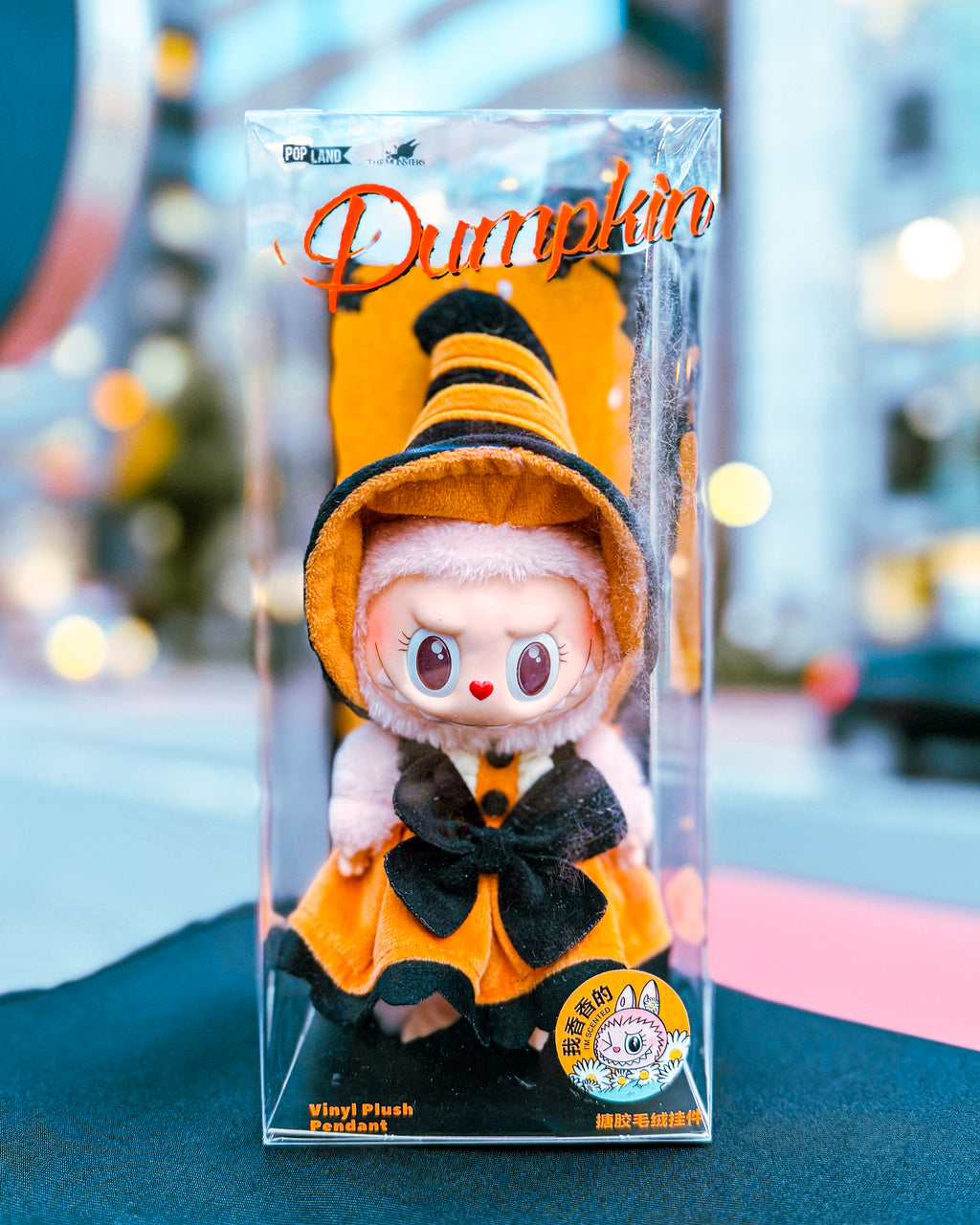 【POPMART/ポップマート】Labubu ラブブ THE MONSTERS Magic of Pumpkin Mokoko (Pop Land Exclusive) Vinyl Plush Pendant ぬいぐるみペンダント （ポップランド限定）