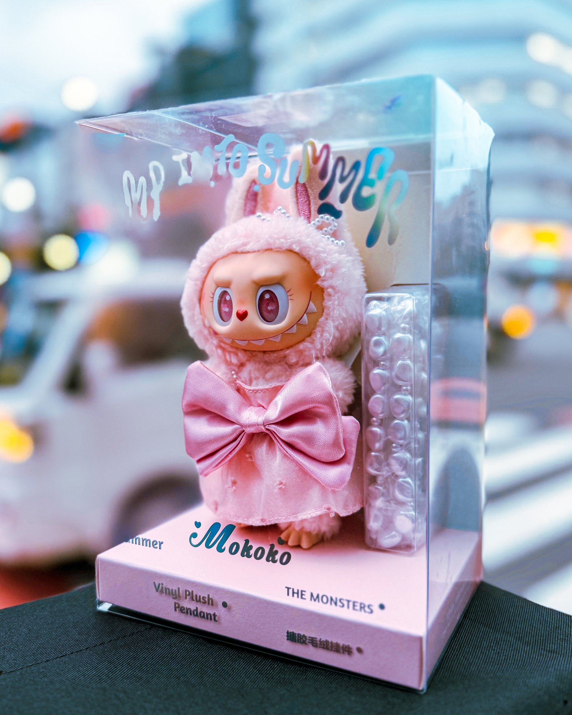 【POPMART/ポップマート】Labubu ラブブPop Mart Labubu The Monsters Mokoko Jumping into Summer Series (Pop Land Exclusive) Vinyl Plush Pendantぬいぐるみペンダント (ポップランド限定）