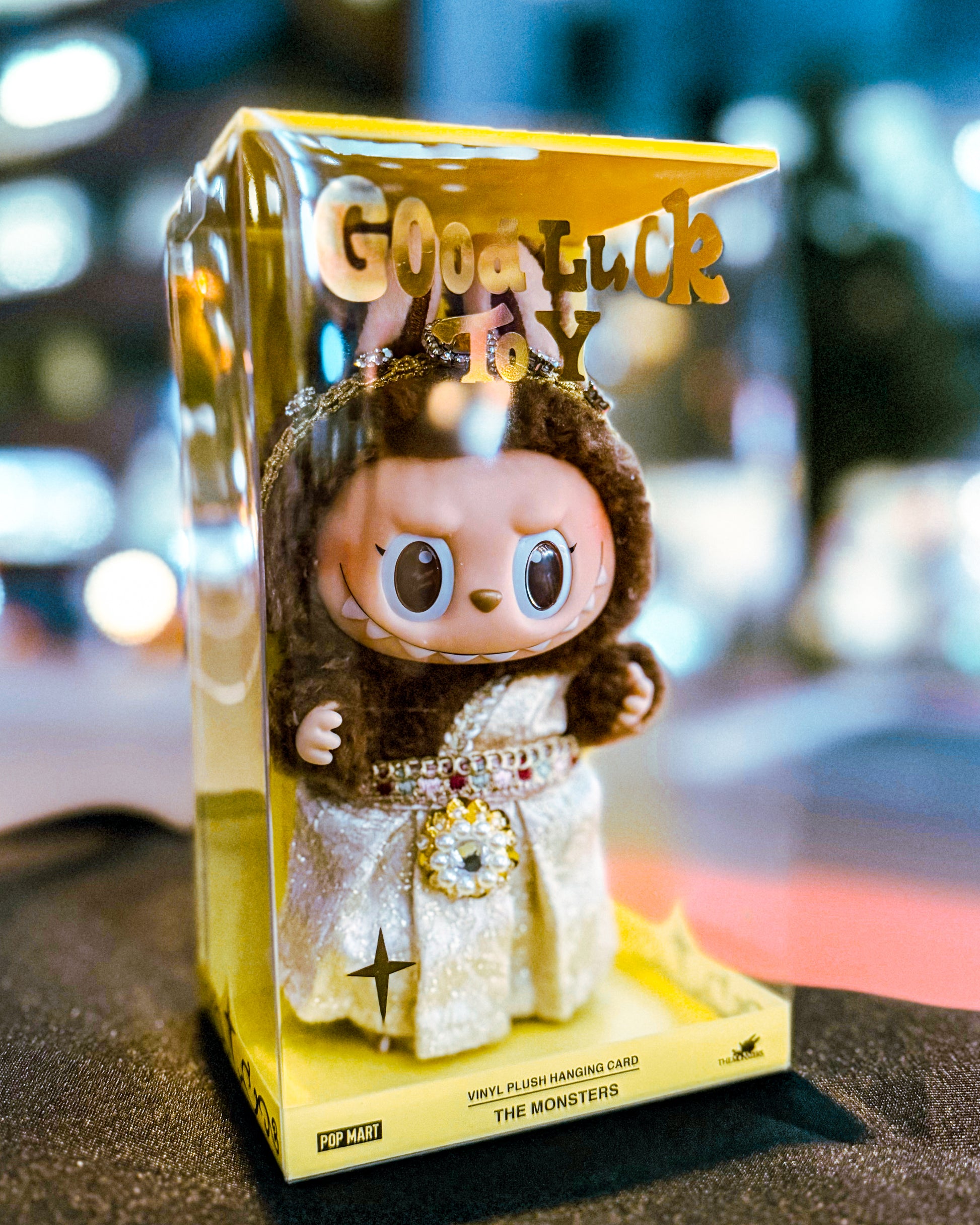 【POPMART/ポップマート】Labubu ラブブ THE MONSTERS Good Luck to You Vinyl Plush Hanging Card Vinyl Plush  ぬいぐるみペンダント (タイ限定）